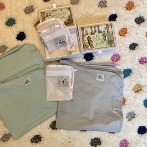 Set of two The Ollie swaddles